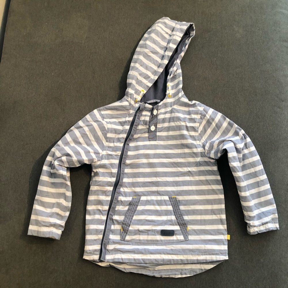 Boys strip zip up jacket with hood in size 3